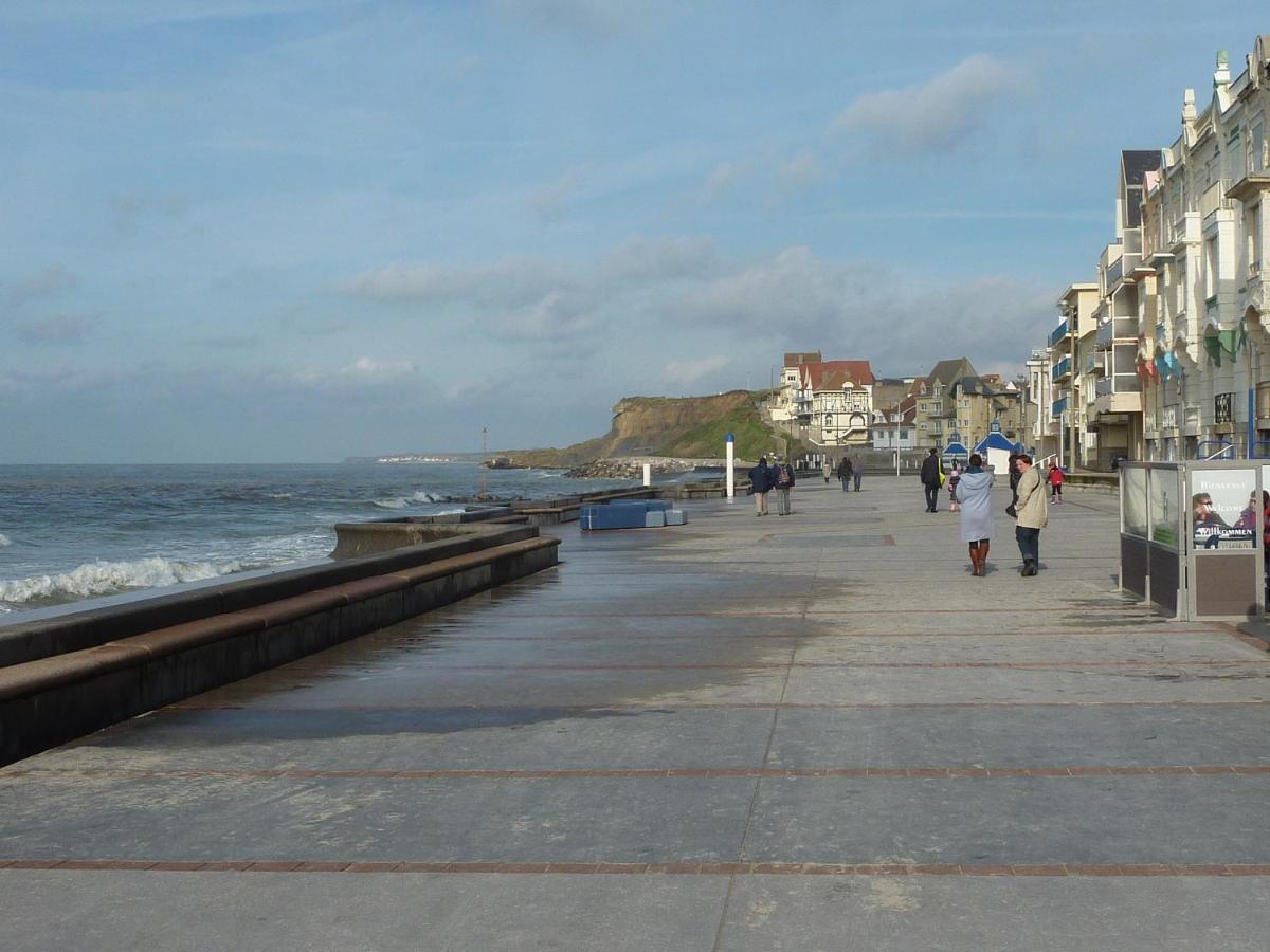 Appartement Wimereux - Opaalkust Met Frontaal Zeezicht Exterior photo